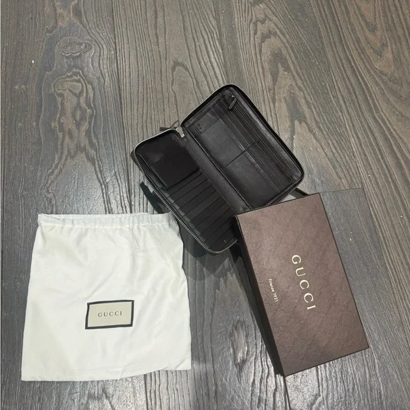 Authentic Gucci Wallet Brown - Picture 6 of 10